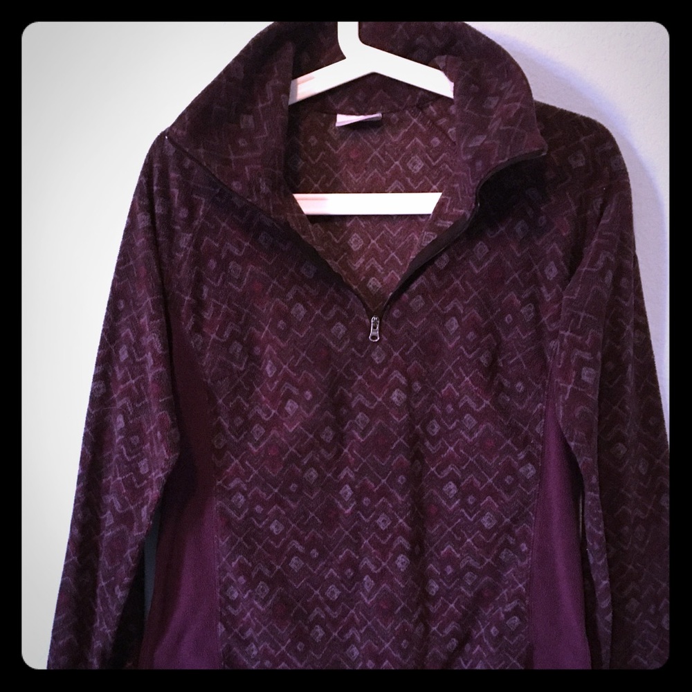 Columbia maroon pullover